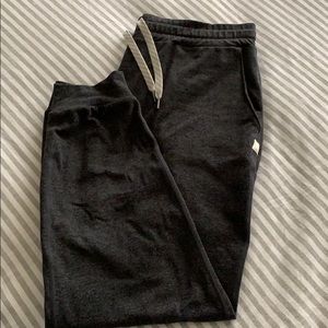 Vuori performance joggers